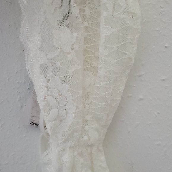 62. 🆕️ Free People Essential Lace Bandeau - Picture 10 of 11